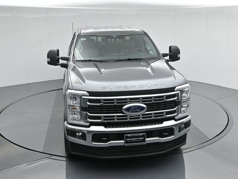 New 2026 Ford F250 XLT w/ FX4 Off-Road Package image 41