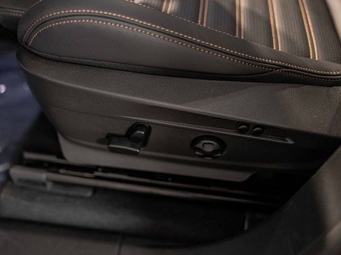 New 2025 Alfa Romeo Stelvio Sprint AWD/4WD image 24