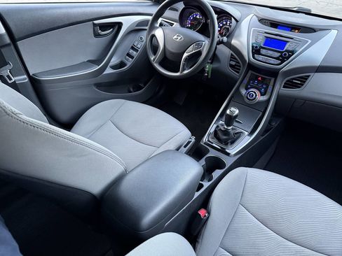 Used 2013 Hyundai Elantra GLS image 19