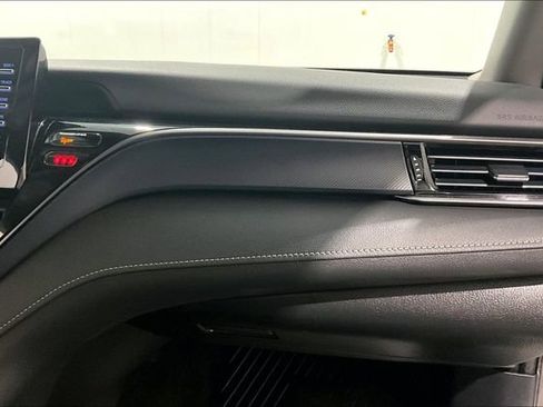 Used 2024 Toyota Camry SE FWD image 27