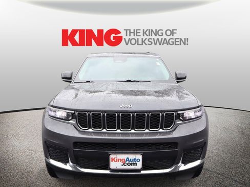 Used 2023 Jeep Grand Cherokee L Laredo AWD/4WD image 9