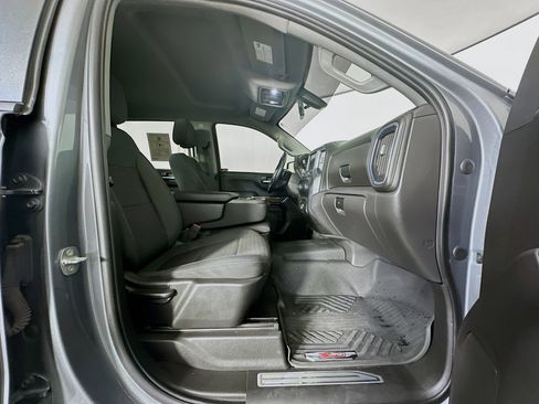 Used 2020 Chevrolet Silverado 1500 LT Trail Boss image 30