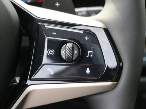 Used 2025 BMW X3 xDrive30i w/ Premium Package image 19