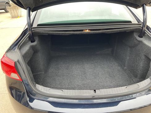 Used 2018 Chevrolet Impala LT image 5