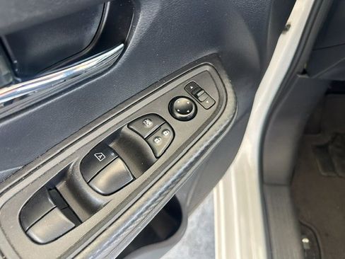 Used 2024 Nissan Versa SV FWD image 19