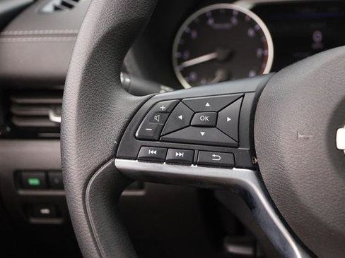 Used 2024 Nissan Sentra SV image 11