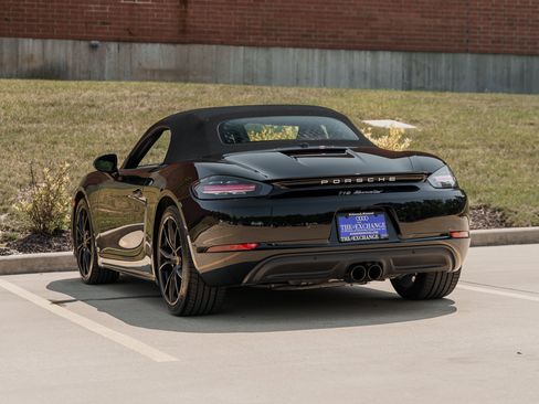 Used 2024 Porsche 718 Boxster w/ Premium Package image 6