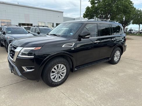 Used 2022 Nissan Armada SV AWD/4WD image 3