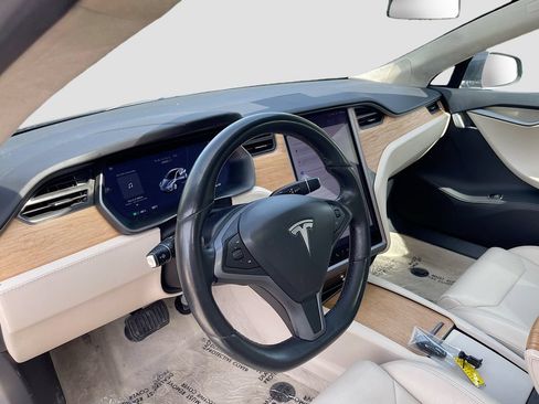 Used 2018 Tesla Model S 75D AWD/4WD image 9