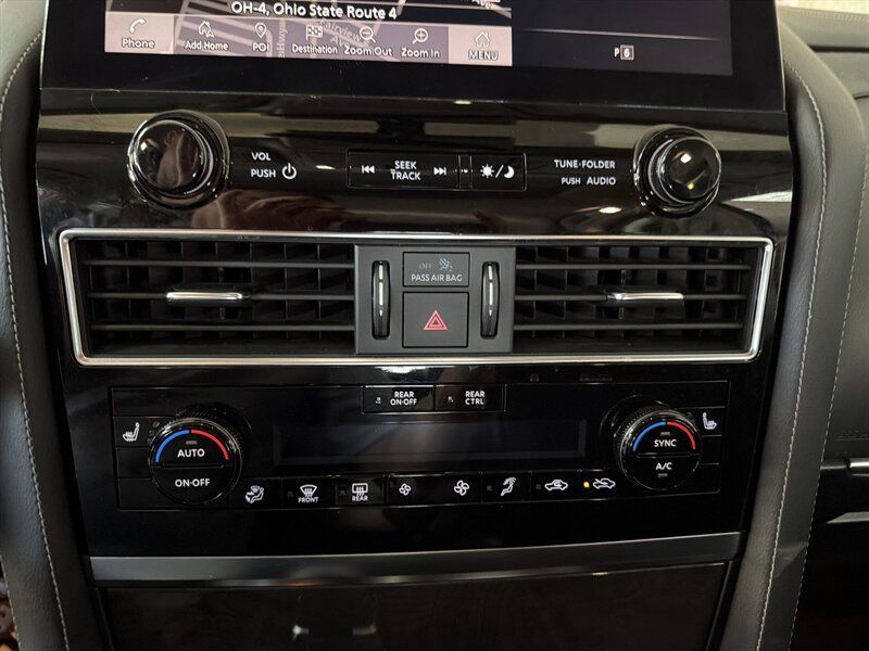 Used 2024 INFINITI QX80 Luxe AWD/4WD image 18