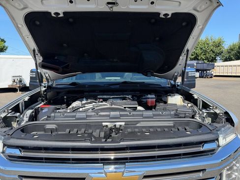 Certified 2021 Chevrolet Silverado 3500 High Country w/ Z71 Off-Road Package AWD/4WD image 29