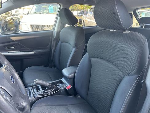 Used 2015 Subaru Crosstrek 2.0i Premium image 13