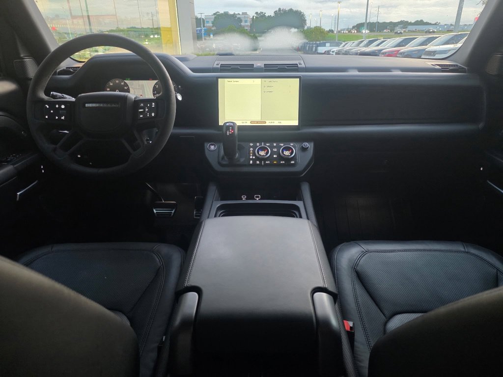 Used 2024 Land Rover Defender 110 Carpathian Edition AWD/4WD image 5