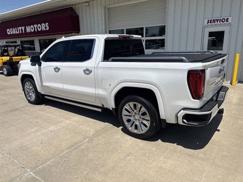 Used 2022 GMC Sierra 1500 Denali w/ Denali Reserve Package AWD/4WD image 11