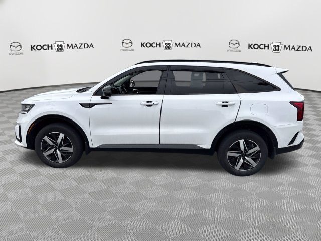 Used 2021 Kia Sorento EX w/ Panoramic Sunroof Package AWD/4WD image 4