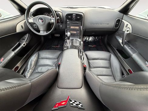 Used 2011 Chevrolet Corvette Coupe w/ 1LT image 15