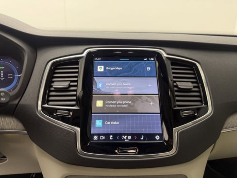 Certified 2024 Volvo XC90 T8 Plus image 19