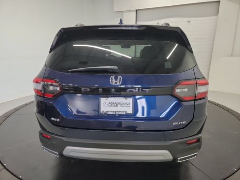 Used 2023 Honda Pilot Elite image 8