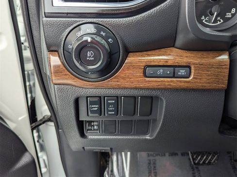 Used 2021 Nissan Titan Platinum Reserve w/ Moonroof Package image 24