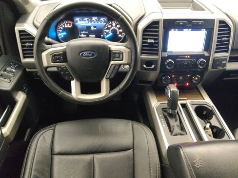 Used 2019 Ford F150 Lariat RWD image 22