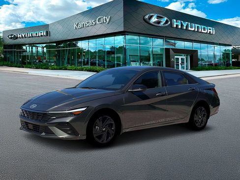 New 2026 Hyundai Elantra SEL Sport Premium FWD image 2