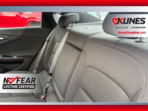 Used 2024 Chevrolet Malibu LT image 15