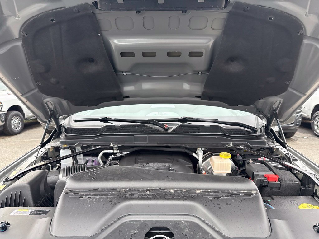 New 2027 RAM 2500 Laramie w/ Night Edition AWD/4WD image 30