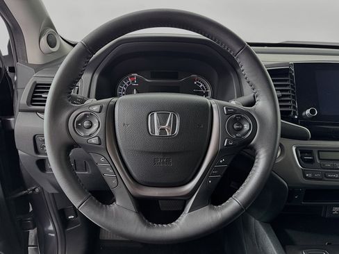 Certified 2023 Honda Ridgeline RTL image 11