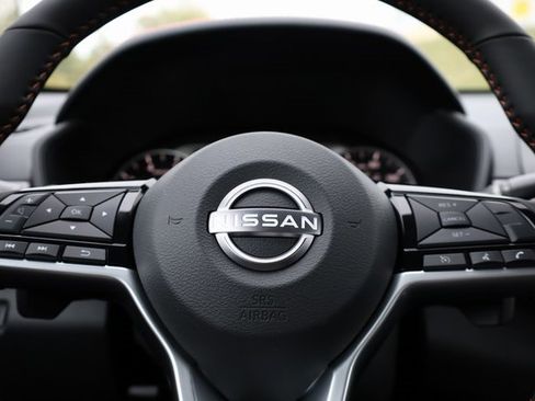 New 2025 Nissan Altima 2.5 SR image 15