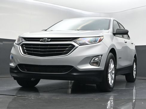 Used 2021 Chevrolet Equinox LS w/ LS Convenience Package FWD image 37
