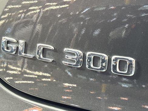 Used 2022 Mercedes-Benz GLC 300 4MATIC Coupe image 9