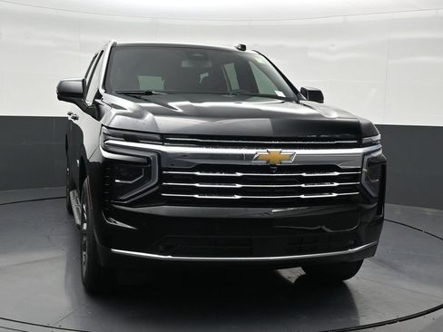 Used 2026 Chevrolet Tahoe LT w/ Comfort Package RWD image 8
