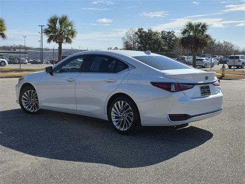 Certified 2023 Lexus ES 300h Ultra Luxury w/ Accessory Package (Z2) image 4