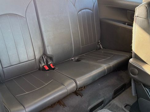 Used 2017 GMC Acadia Limited SLT image 15