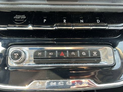 Used 2023 Lincoln Corsair AWD w/ Equipment Group 101A image 27