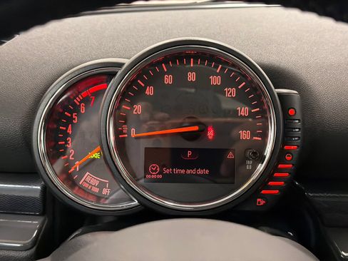 Used 2016 MINI Cooper Clubman FWD image 25