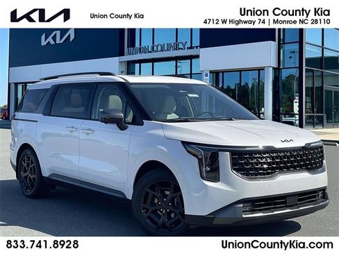 New 2026 Kia Carnival SX w/ SX Dark Edition Package image 1