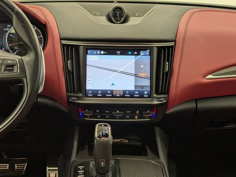 Used 2022 Maserati Levante Modena image 28
