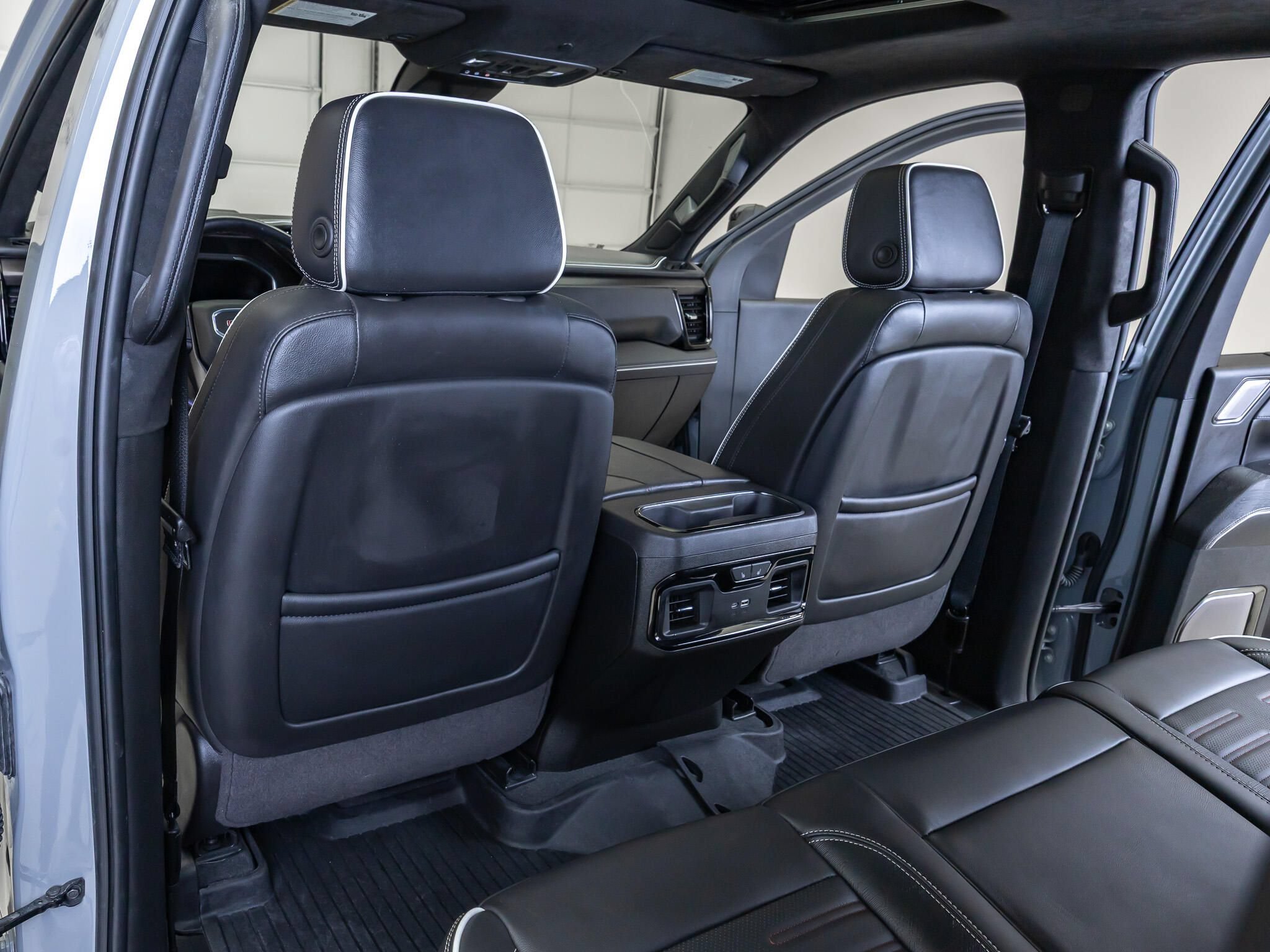 Used 2025 GMC Sierra 2500 AT4X w/ AT4X AEV Edition AWD/4WD image 31