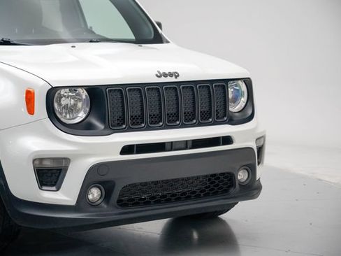 Used 2021 Jeep Renegade Latitude w/ Sun & Sound Group AWD/4WD image 10