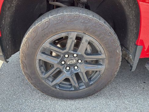 Used 2021 Chevrolet Silverado 1500 LT Trail Boss w/ Bed Protection Package AWD/4WD image 15