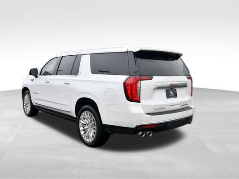 Used 2023 GMC Yukon XL Denali RWD image 9