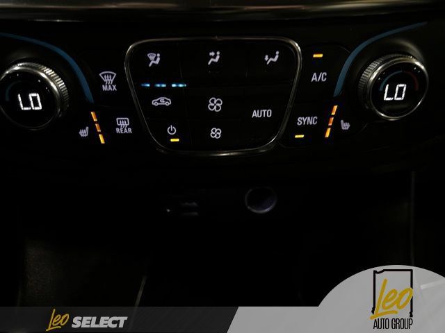Used 2021 Chevrolet Traverse LT w/ LT Premium Package AWD/4WD image 19