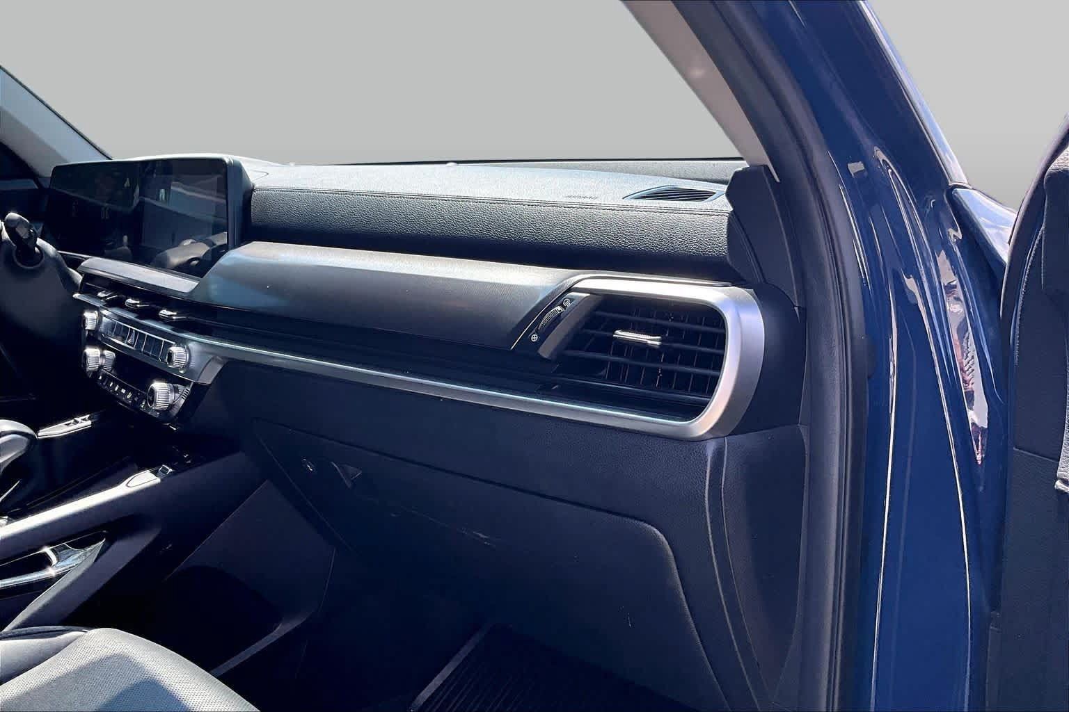 Used 2023 Kia Telluride S AWD/4WD image 17