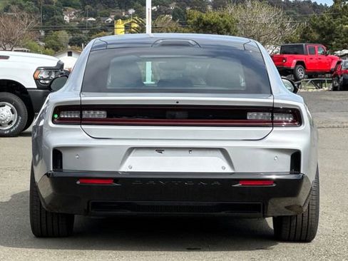 New 2024 Dodge Charger R/T w/ Plus Group image 5