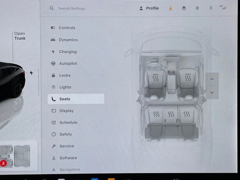 Used 2022 Tesla Model Y Long Range image 31