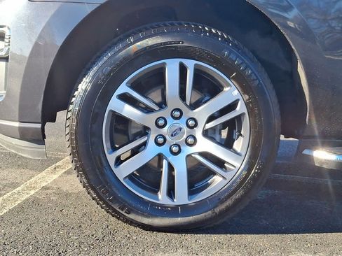 Used 2023 Ford Expedition Max Limited image 29