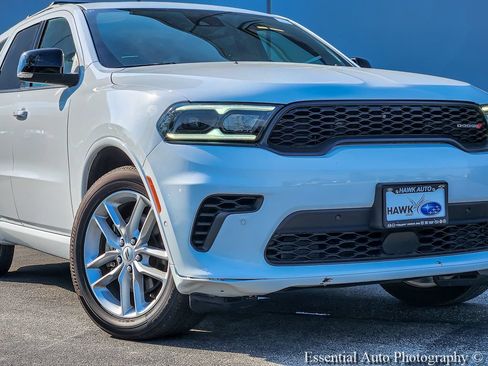 Used 2025 Dodge Durango GT AWD/4WD image 2