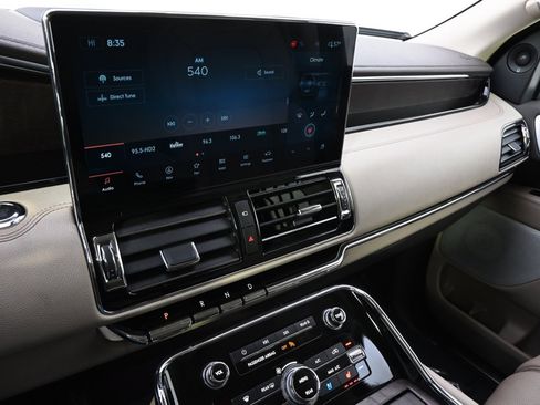 Certified 2022 Lincoln Navigator Reserve image 28