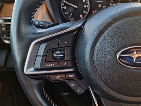 Used 2022 Subaru Outback Touring w/ Popular Package #2 image 16